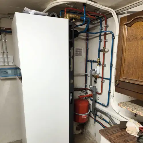 Installation d'une pompe à chaleur - SARL Hervé Père & Fils